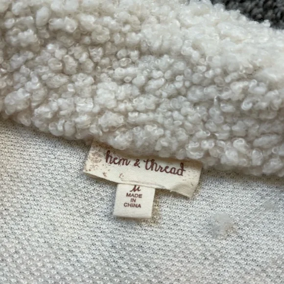 NWOT HEM & THREAD Ivory Fleece Button Up Jacket Women’s Size Medium Cozy Fall - Picture 2 of 3